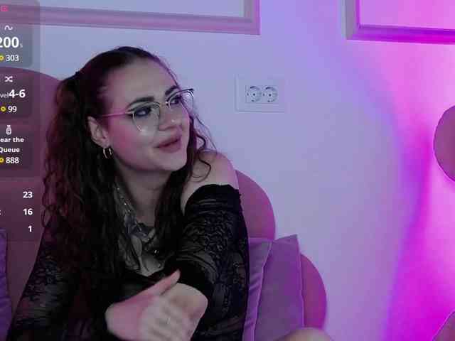 AbbyWhite webcam