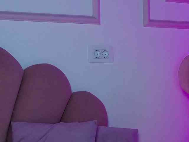AbbyWhite webcam