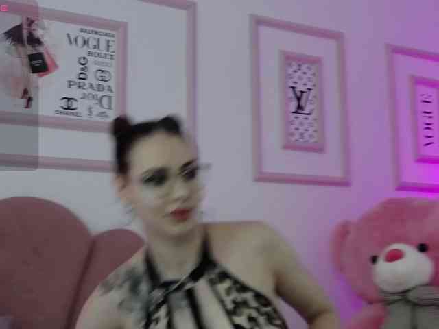 AbbyWhite webcam