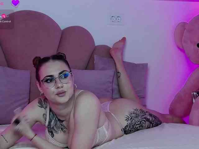 AbbyWhite webcam