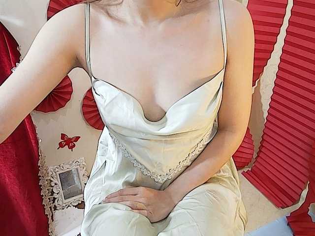 RoseSweetie's BongaCams show and profile