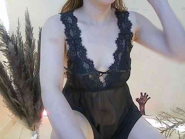 RoseSweetie webcam