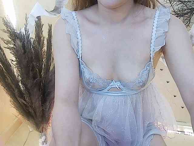 RoseSweetie webcam