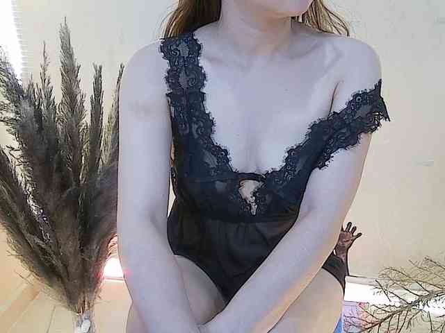 RoseSweetie webcam