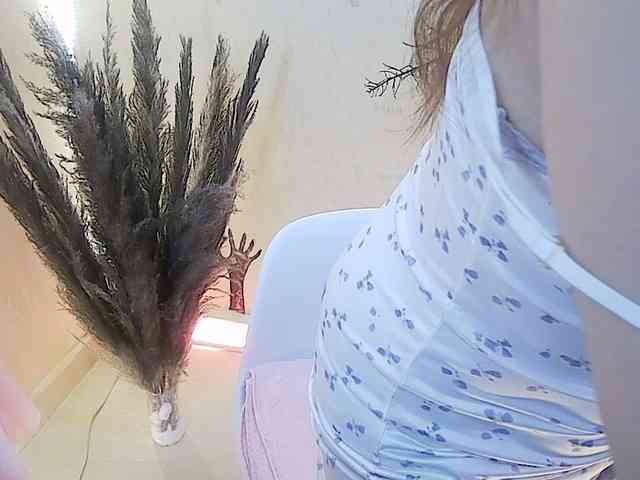 RoseSweetie webcam