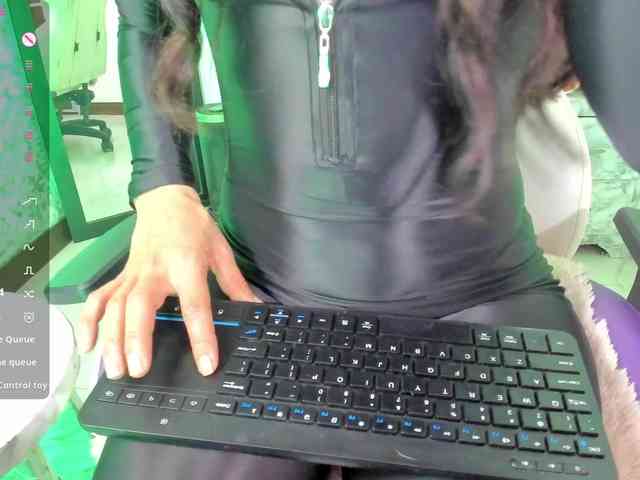 natashaanurak webcam