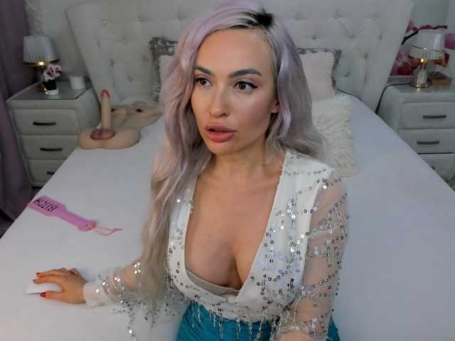 HottieSweetBritney's BongaCams show and profile