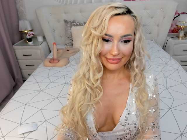 HottieSweetBritney's BongaCams show and profile