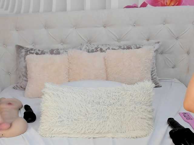 HottieSweetBritney's BongaCams show and profile