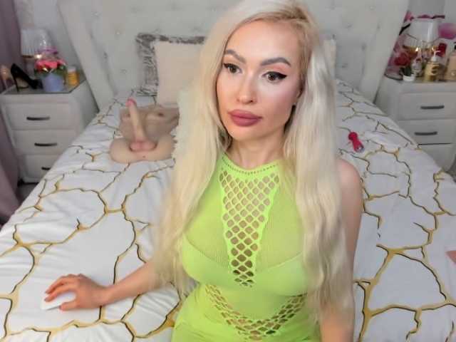 HottieSweetBritney's BongaCams show and profile