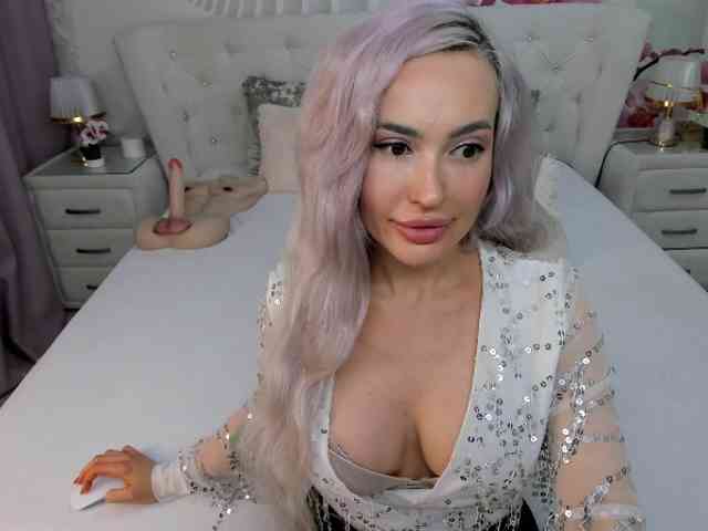 HottieSweetBritney webcam