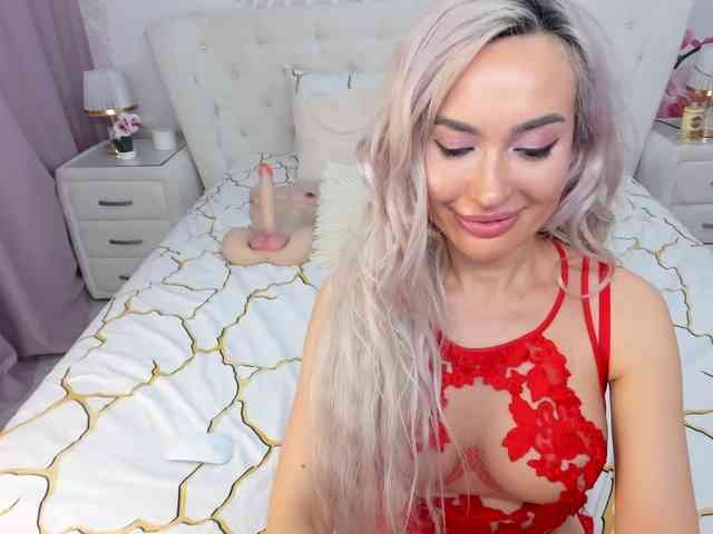 HottieBritney webcam