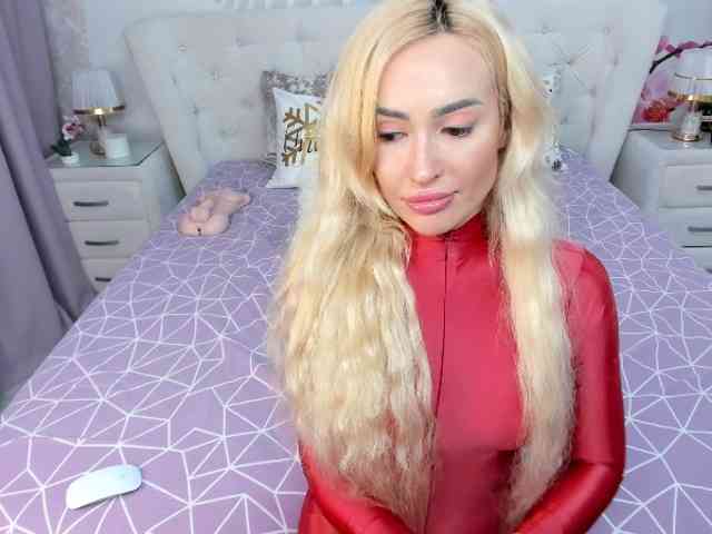 HottieSweetBritney webcam