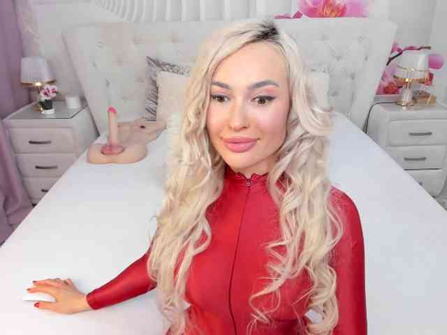 HottieBritney webcam