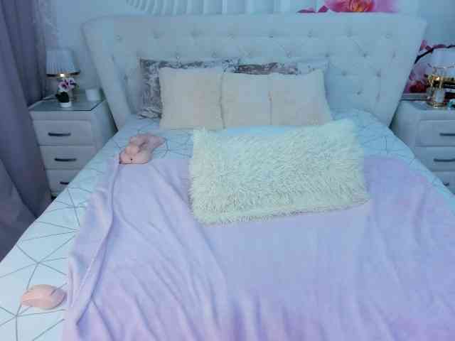 HottieSweetBritney webcam