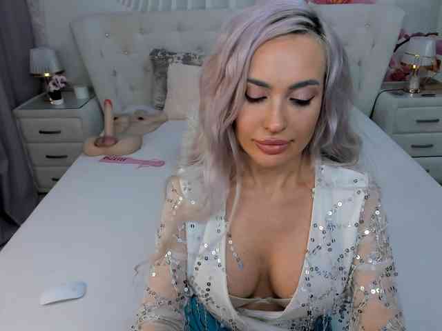 HottieSweetBritney webcam