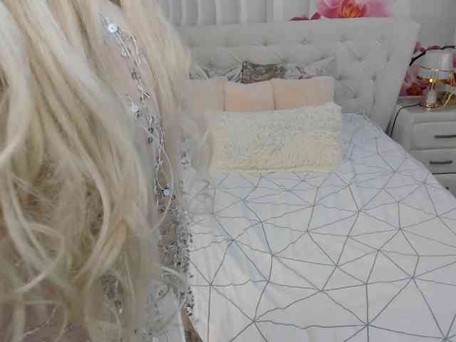 HottieBritney webcam