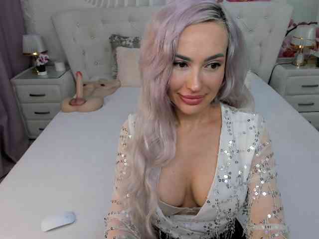 HottieSweetBritney webcam