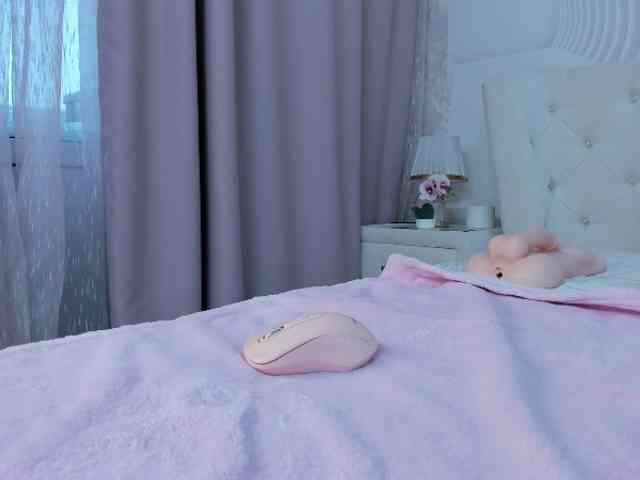 HottieSweetBritney webcam