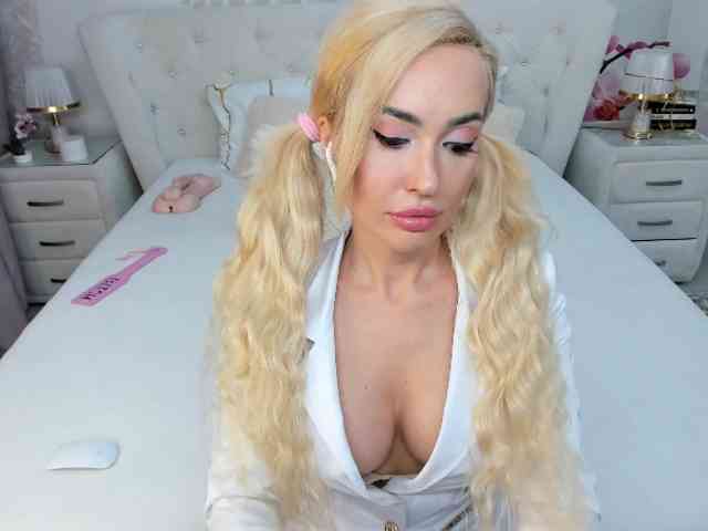 HottieSweetBritney webcam