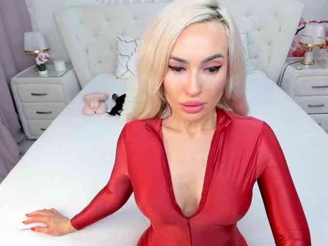 HottieSweetBritney webcam