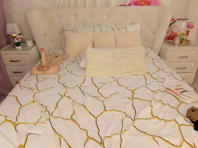 HottieBritney webcam