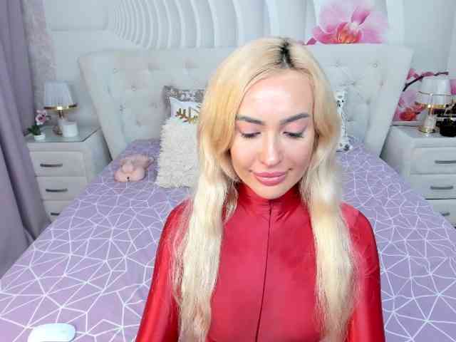 HottieSweetBritney webcam