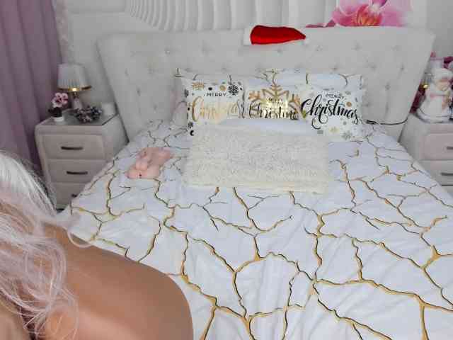 HottieSweetBritney webcam