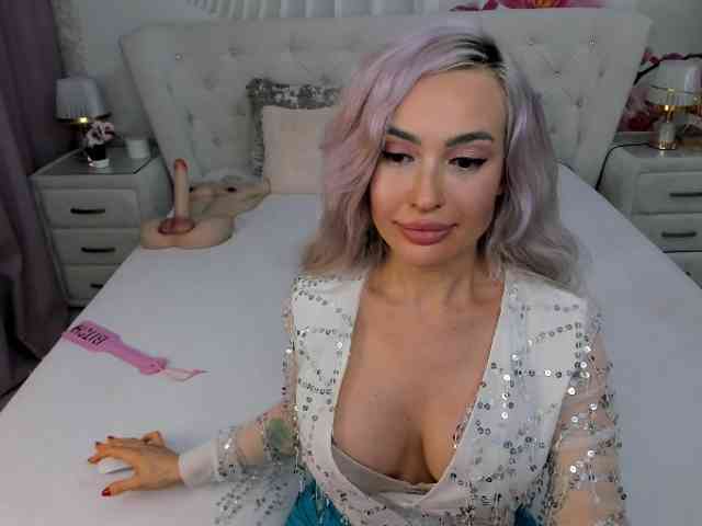 HottieSweetBritney webcam