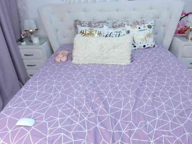 HottieSweetBritney webcam