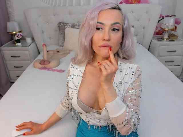 HottieSweetBritney webcam