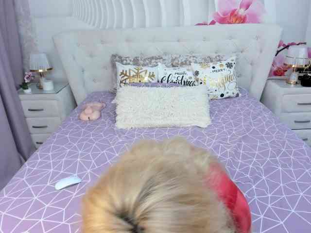 HottieSweetBritney webcam