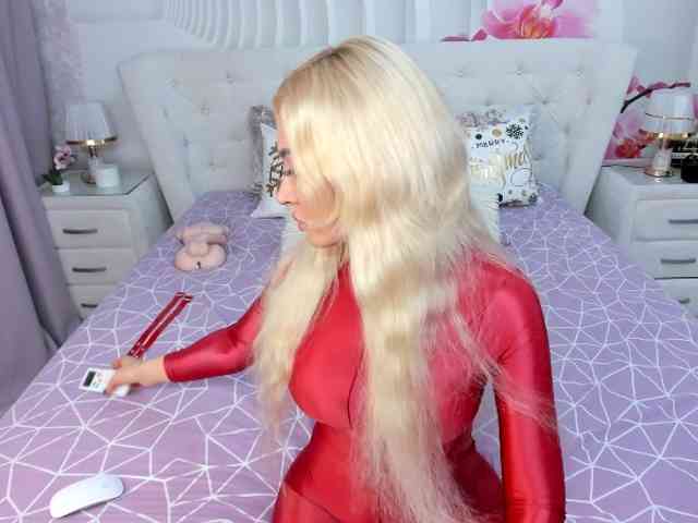 HottieSweetBritney webcam