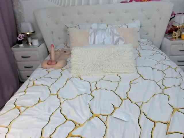 HottieBritney webcam