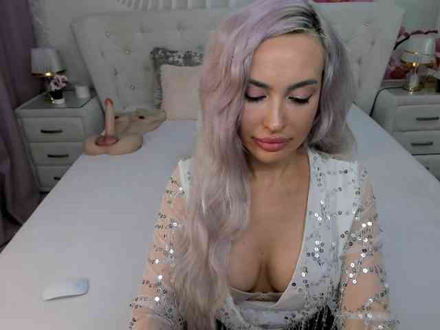 HottieSweetBritney webcam