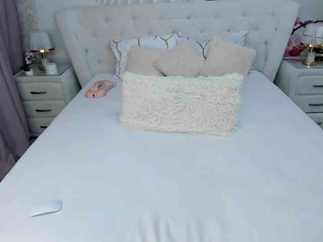 HottieSweetBritney webcam