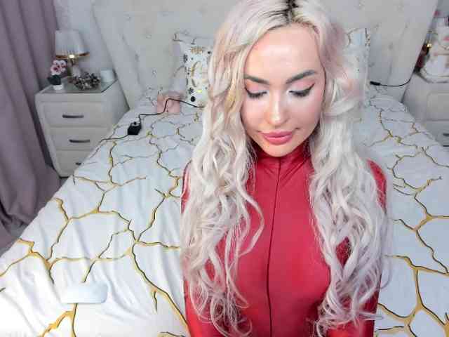 HottieSweetBritney webcam