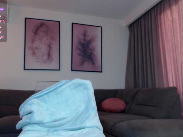 reinakylie's BongaCams show and profile