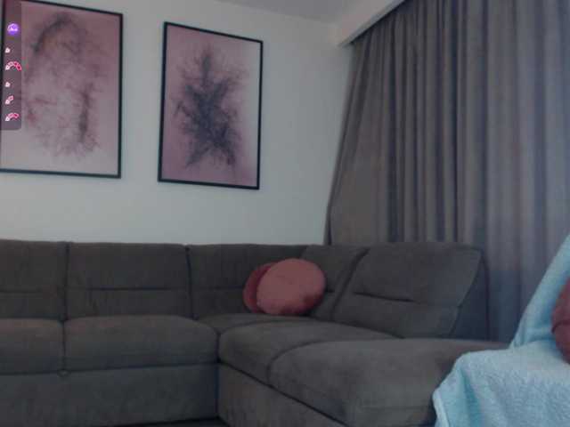 reinakylie's BongaCams show and profile