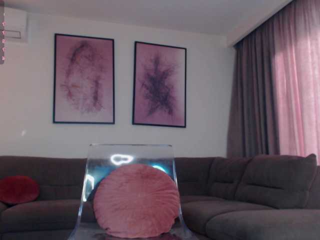 reinakylie's BongaCams show and profile