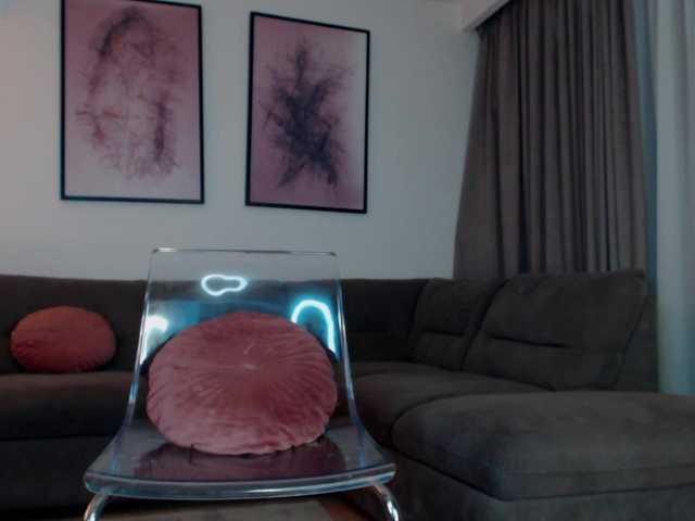 reinakylie's BongaCams show and profile