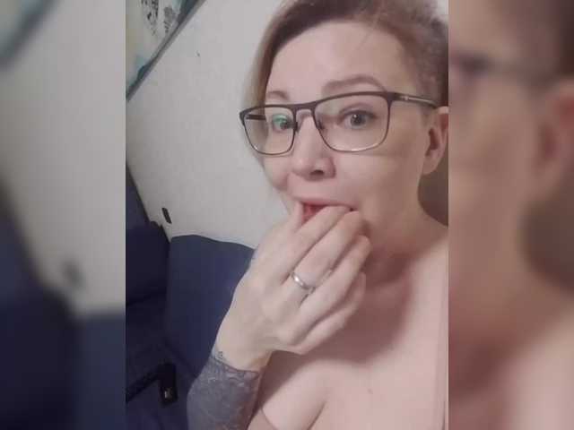 TilyTily from BongaCams is Freechat