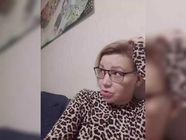 TilyTily's BongaCams show and profile