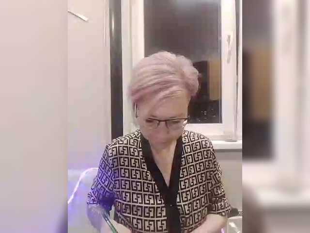 TilyTily's BongaCams show and profile