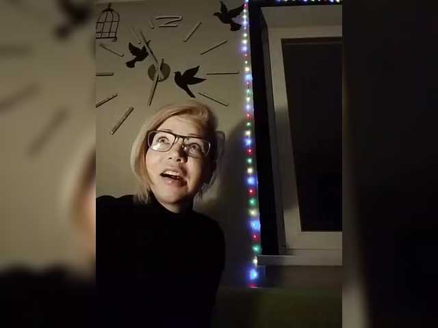 TilyTily's BongaCams show and profile