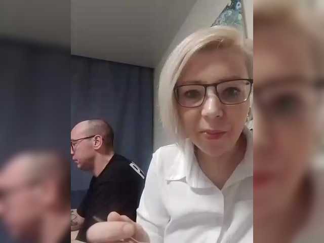 TilyTily's BongaCams show and profile