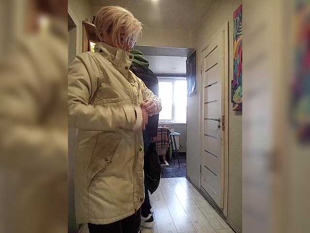 TilyTily's BongaCams show and profile