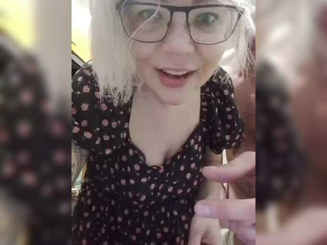 TilyTily's BongaCams show and profile