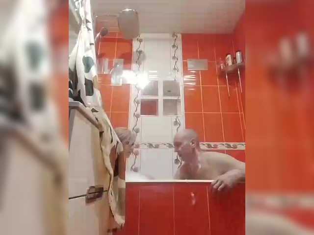 TilyTily's BongaCams show and profile