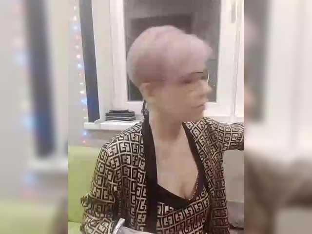 TilyTily's BongaCams show and profile